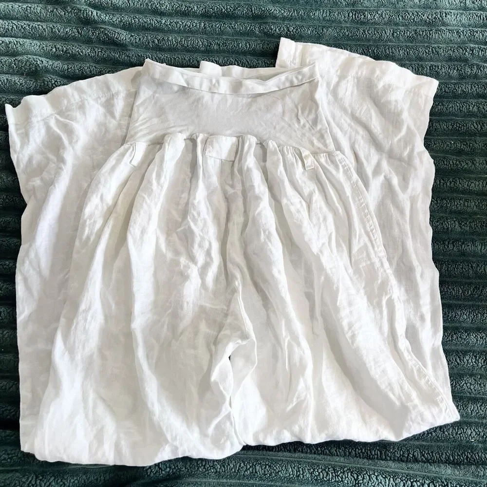 Motherhood Maternity White Straight Leg Maternity Pants